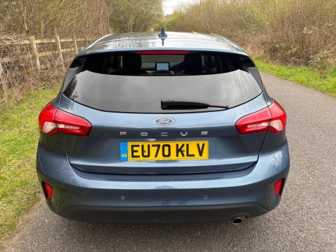 Ford Focus TITANIUM 8