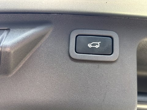 Land Rover Discovery Sport SD4 HSE 18