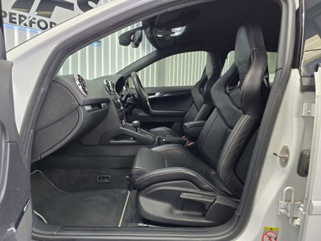 Audi RS3 2.5 TFSI Sportback 5dr Petrol S Tronic quattro Euro 5 (340 ps) 36