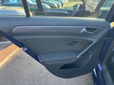 Volkswagen Golf SE NAVIGATION TSI BLUEMOTION TECHNOLOGY 58