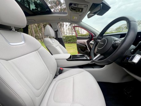 Hyundai TUCSON T-GDI ULTIMATE 25