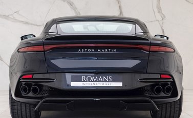 Aston Martin DBS Superleggera 5