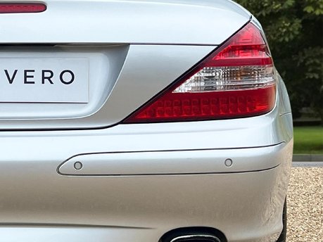 Mercedes-Benz SL Series SL350 24