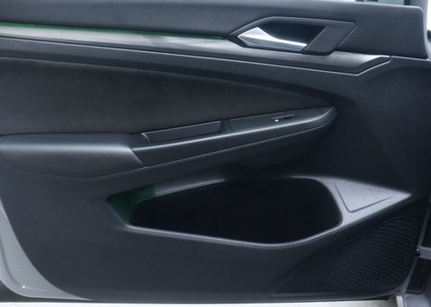 Volkswagen Golf 1.4 TSI 13kWh Style Hatchback 5dr Petrol Plug-in Hybrid DSG Euro 6 (s/s) (2 51