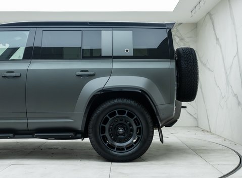 Land Rover Defender 110 OCTA EDITION ONE 49
