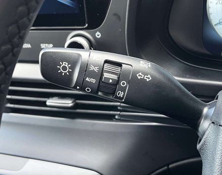 Hyundai BAYON 1.0 Bayon Premium T-GDI Auto 5dr 56