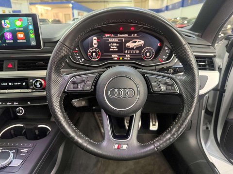 Audi A5 2.0 TDI S line Coupe 2dr Diesel S Tronic quattro Euro 6 (s/s) (190 ps) 32