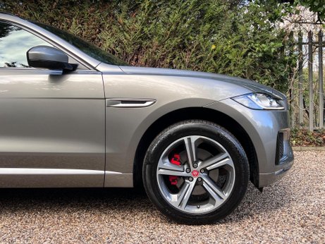 Jaguar F-Pace 3.0 D300 V6 S Auto AWD Euro 6 (s/s) 5dr 61