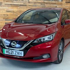 Nissan LEAF 40kWh Tekna Hatchback 5dr Electric Auto (150 ps) 1