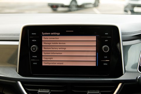 Volkswagen T-Roc STYLE TSI 27
