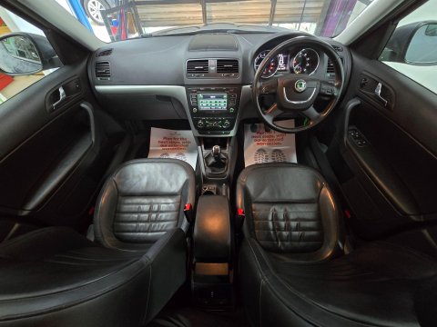 Skoda Yeti 2.0 TDI Elegance Euro 5 5dr 3