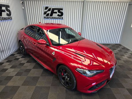 Alfa Romeo Giulia 2.9 V6 Bi-Turbo Quadrifoglio Saloon 4dr Petrol Auto Euro 6 (s/s) (510 ps) 9