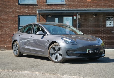 Tesla Model 3 LONG RANGE AWD Ryzen GROK AI Pano Roof Heat Pump Adaptive LEDs VAT Q
