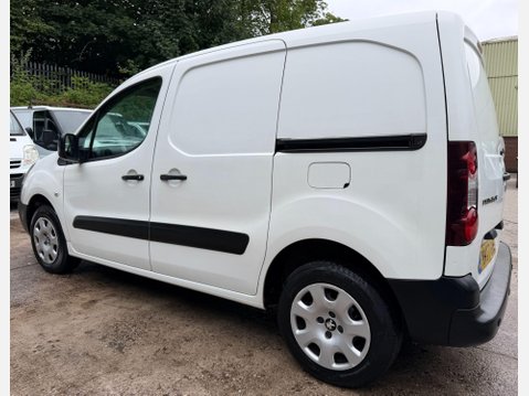 Peugeot Partner 1.6 BlueHDi 854 Professional Panel Van 5dr Diesel Manual L1 (112 g/km, 97.6 15
