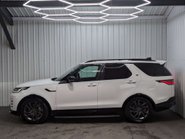 Land Rover Discovery 3.0 Discovery R-Dynamic S D MHEV Auto 4WD 5dr 15