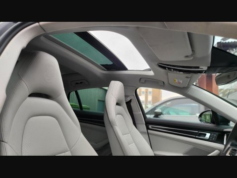 Porsche Panamera PDK 4