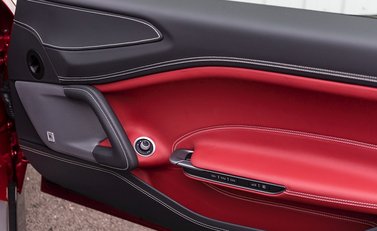 Ferrari GTC4 Lusso T 22