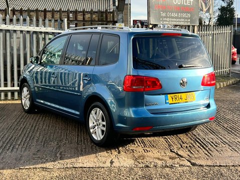 Volkswagen Touran 1.6 TDI BlueMotion Tech SE DSG Euro 5 (s/s) 5dr 18