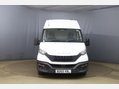 Iveco Daily 2.3D HPI 12V 35S 3520 MWB H1 Euro 6 (s/s) 5dr 9