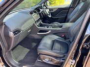Jaguar F-Pace 2.0 D180 Chequered Flag Auto AWD Euro 6 (s/s) 5dr 32