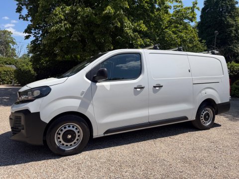 Vauxhall Vivaro 1.5 Turbo D Prime XL Panel Van LWB Euro 6 (s/s) 6dr 3
