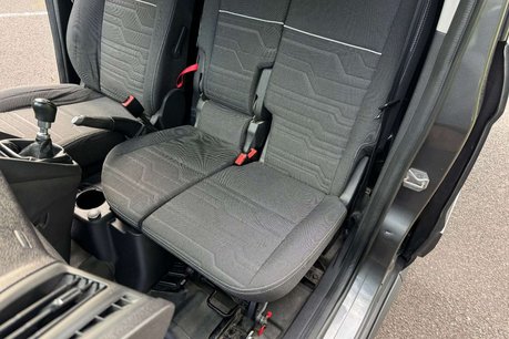 Ford Transit Connect 1.6 TDCi 240 Limited Panel Van 5dr Diesel Manual L2 H1 (128 g/km, 113 bhp) 31