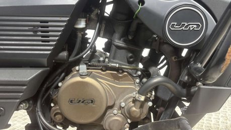Um Renegade 2017 RUNNING PROJECT BIKE LARGE 125CC CRUISER LEARNER 13