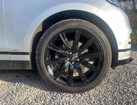 Land Rover Range Rover Velar 3.0 Range Rover Velar R-Dynamic HSE D300 Auto 4WD 5dr 9
