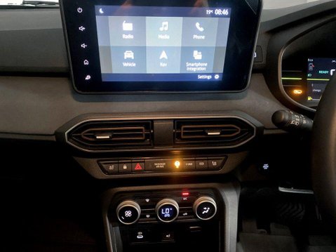 Dacia Jogger 1.6 Hybrid EXTREME MPV 5dr Petrol Hybrid Auto Euro 6 (s/s) (140 ps) Cruise 17