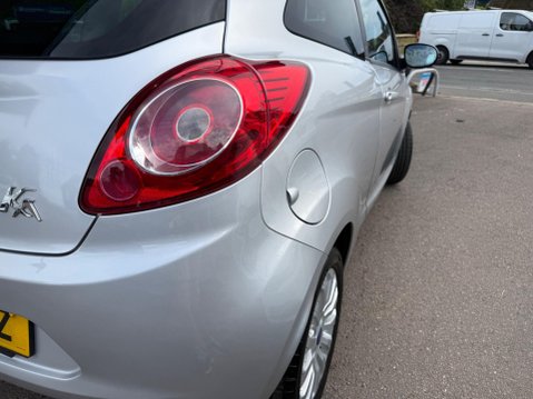 Ford Ka 1.2 Zetec Euro 5 (s/s) 3dr 16