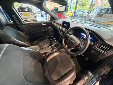 Ford Kuga 1.5T EcoBoost ST-Line X Edition Euro 6 (s/s) 5dr 8