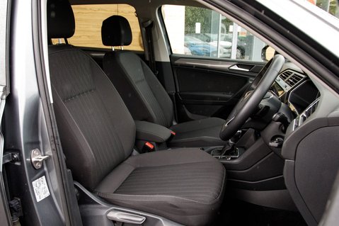 Volkswagen Tiguan Allspace LIFE TSI DSG 34