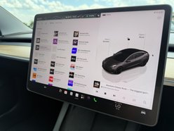Tesla Model 3 (Dual Motor) Performance Saloon 4dr Electric Auto 4WDE (Performance Upgrade 40