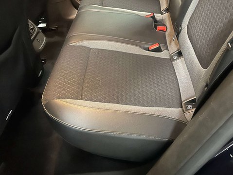 Vauxhall Grandland X 1.6 Grandland X Sport Nav TD S/S Auto 5dr 24