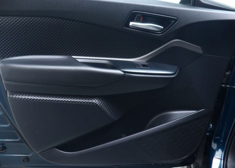 Toyota C-HR 1.8 VVT-h GPF Icon SUV 5dr Petrol Hybrid CVT Euro 6 (s/s) (122 ps) 45