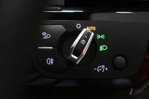 Audi A4 2.0 A4 Black Edition 40 TFSI MHEV Semi-Auto 5dr 46