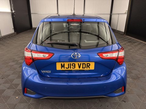 Toyota Yaris 1.5 VVT-i Icon Tech Euro 6 5dr 49