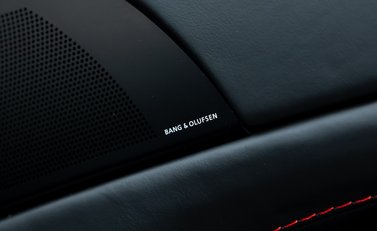 Aston Martin V12 Vantage S Roadster 28