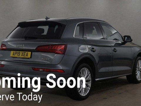 Audi Q5 2.0 TDI 40 S line S Tronic quattro Euro 6 (s/s) 5dr 9