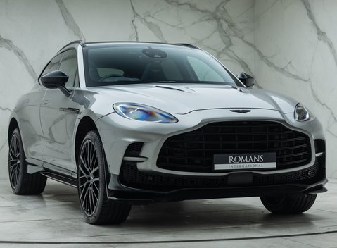 Aston Martin DBX 707 9