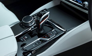 BMW M5 Competition 18