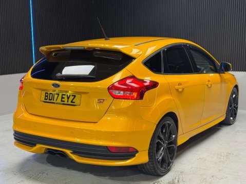 Ford Focus 2.0 Focus ST-3 T 5dr 36