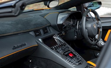 Lamborghini Aventador SV LP 750-4 Roadster 18
