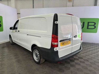Mercedes-Benz Vito 2.0 Vito 116 Progressive CDi Auto 3