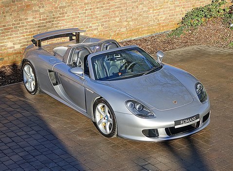 Porsche Carrera GT 21