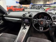 Porsche 718 Cayman 2.0T Coupe 2dr Petrol PDK Euro 6 (s/s) (300 ps) 42
