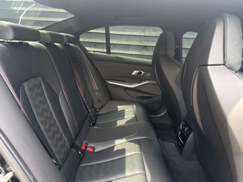 BMW M3 3.0 M3 Competition Edition M xDrive Auto 4WD 4dr 9