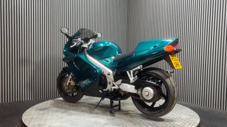 Honda VFR 1997 ONLY 15K GREAT LOOKING LIGHT PROJECT BIKE CLASSIC TOURER 750CC 6