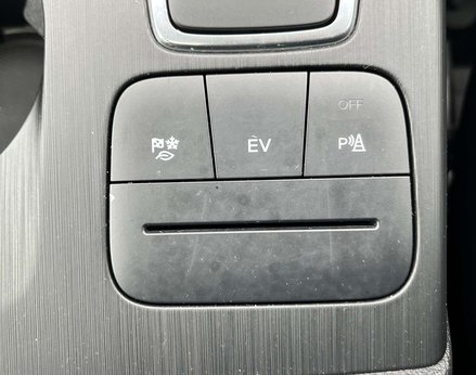 Ford Kuga 2.5 Kuga ST-Line X Phev CVT 5dr 61