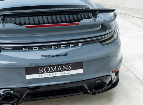 Porsche 911 Turbo S Cabriolet (992) 33